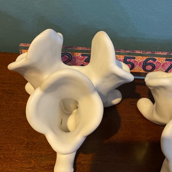 Pair Of  Van Briggle Pottery White Matte Cornocopia / Tulip Vases Candle Holders - Picture 7 of 9